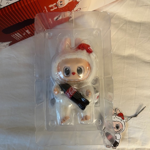 LIMITED EDITION ! COCA COLA LABUBU - Picture 2 of 5